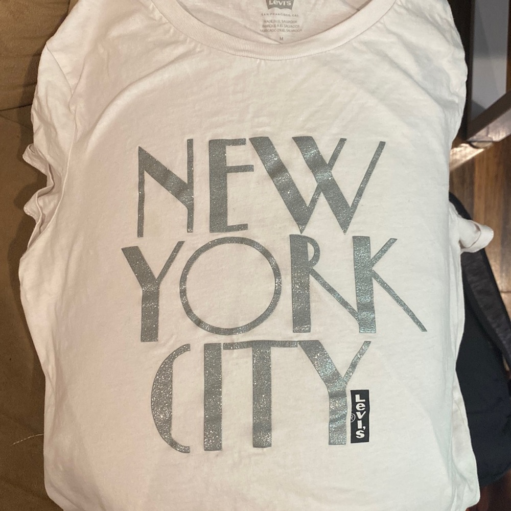 Levi’s NYC shirt